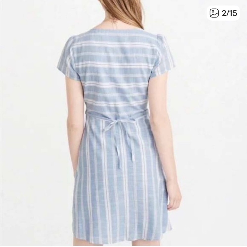 Abercrombie & Fitch 100% cotton Blue Stripe Button Down Mini Dress. Size medium. - Picture 2 of 16